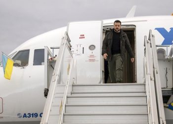 Зеленский прибыл в Вашингтон на переговоры с Трампом