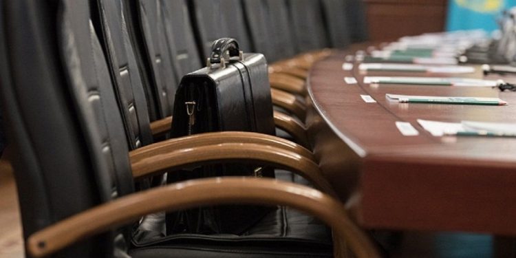 После скандала в Баганашыле три высокопоставленных чиновника лишились должностей