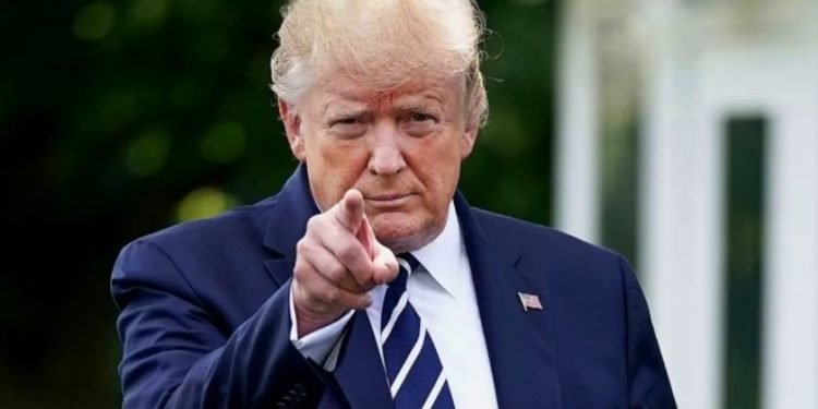 «Ты должен закончить эту войну»: Трамп ― о предстоящем разговоре с Путиным