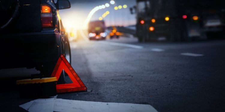 Минивэн перевернулся в Карагандинской области: в жутком ДТП погибли четыре человека