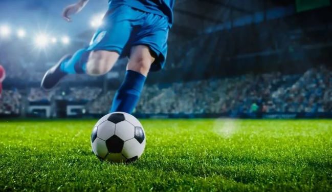 «Кайрат» победил «Слован» по пенальти и вышел в плей-офф Лиги чемпионов