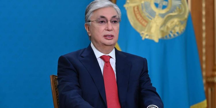 Нашей стране нужен мощный молодёжный авангард: Токаев поздравил участников форума Jastar Fest