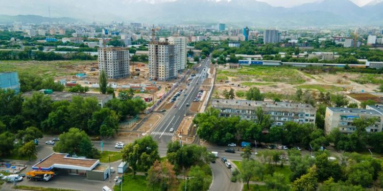 Старая “Ленина” снова в центре скандала: алматинцы продолжают спорить о старых и новых названиях улиц