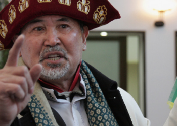 Амантаю кажы грозит до двух лет за нападение на женщину (ВИДЕО)