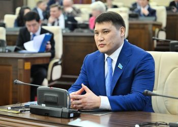 Свидетели на суде рассказали, что Берденов молился, лёжа в крови на асфальте