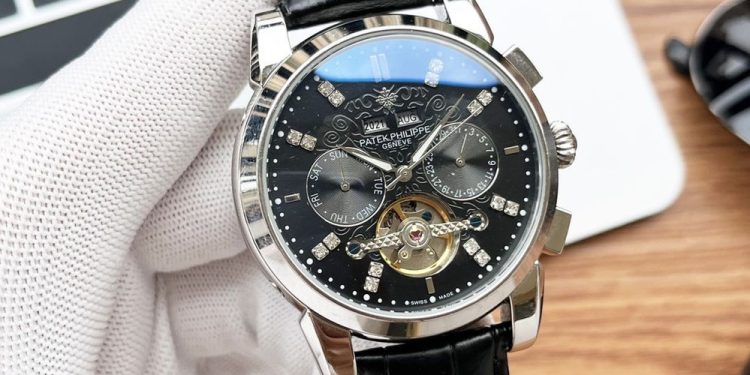 Часы олигархов на 117 млн тенге продали на аукционе