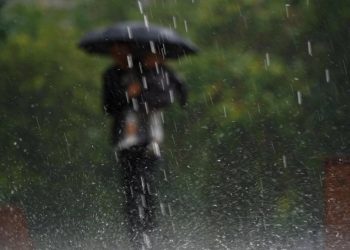 Дожди с градом пройдут во многих областях Казахстана