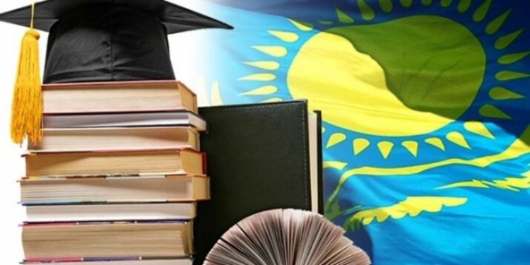 Абитуриенты заполнили соцсети радостными видео