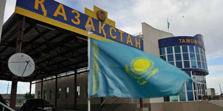 Бектенов требует ускорить модернизацию границ