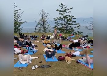 “Охи и ахи”: пользователей Сети рассмешил и возмутил тренинг с “дыханием маткой”