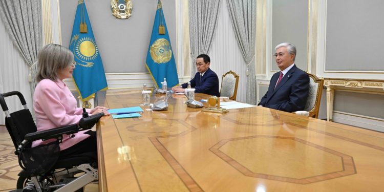 Токаев обсудил с представителем омбудсмена в Астане защиту прав человека