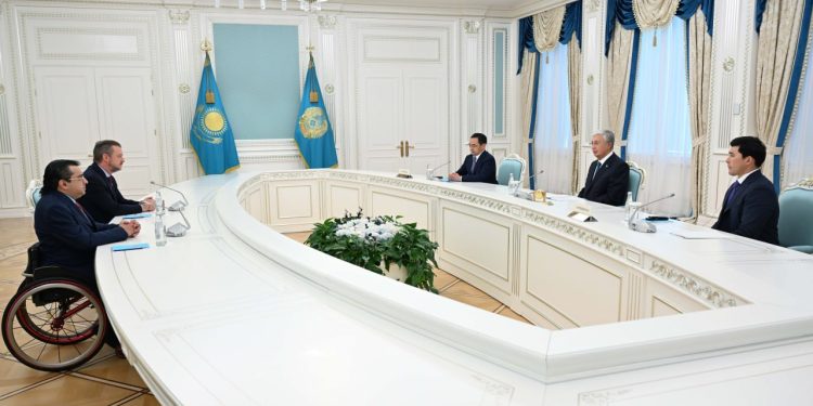 Токаев принял руководителей Международного паралимпийского комитета и Азиатского паралимпийского комитета
