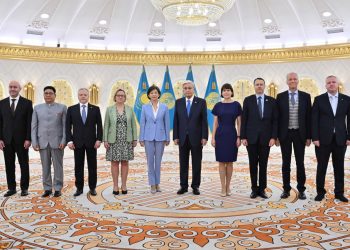 Токаев в Акорде принял верительные грамоты послов ряда стран мира