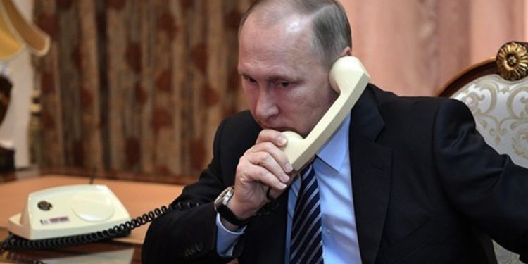 Политолог объяснил, почему Путин позвонил Токаеву