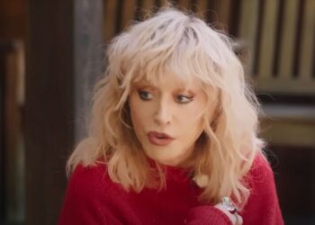 Аллу Пугачёву хотят лишить дохода в РФ за её хиты после нашумевшего интервью