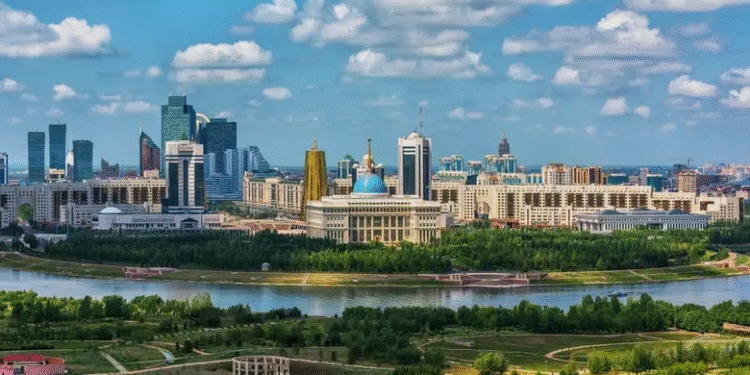 Токаев рассказал об экономических приоритетах Казахстана