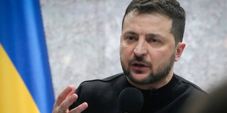 Зеленский предложил Путину встретиться в Казахстане (ВИДЕО)