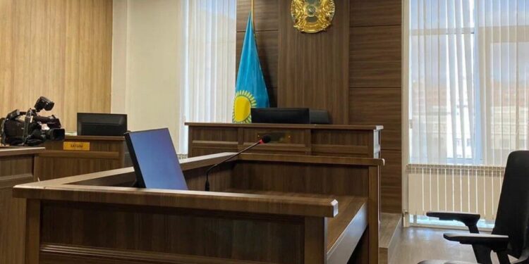 Скандальное дело о торте на 600 тыс. тенге: адвокат ответчика пожаловался суду на хайпожорство