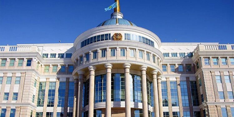 В Акорде объяснили причины последних кадровых перестановок в правительстве