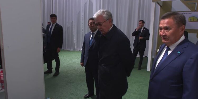 Токаев рассказал, какое мороженое он любит (ВИДЕО)