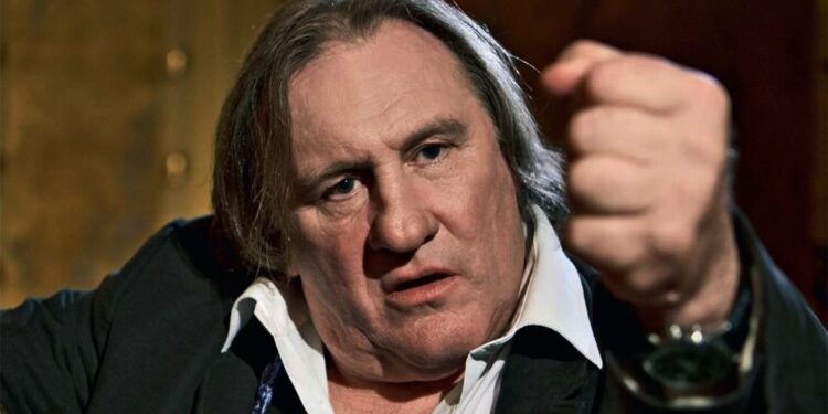 Жерар Депардье предстанет перед судом по делу об изнасиловании