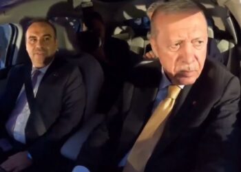 Эрдоган протестировал новый турецкий электромобиль Togg T10F (ВИДЕО)