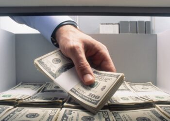 Банковское ОПГ: в АРРФР опровергли сообщение о причастности их сотрудников