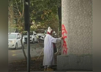 Амантай кажы снова оказался в центре скандала