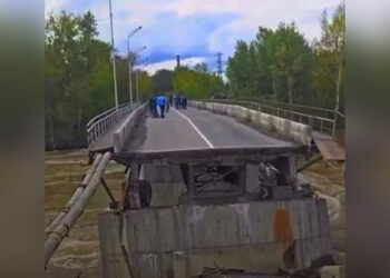 Мост за 600 млн тенге обрушился в Усть-Каменогорске