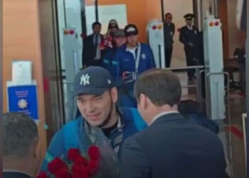 Чемпионов мира по боксу встретили в Астане (ВИДЕО)