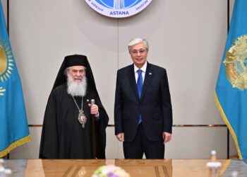 Глава государства провёл встречу с Патриархом Иерусалимским Феофилом III