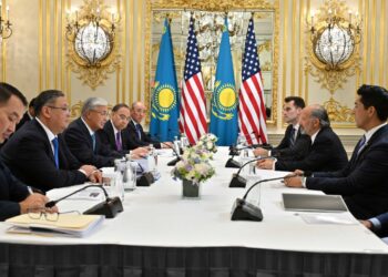 Касым-Жомарт Токаев провёл встречу с министром торговли США (ВИДЕО)