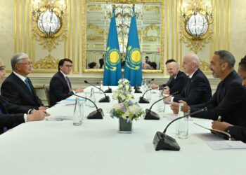 Глава ФИФА поблагодарил Токаева за внимание к футболу