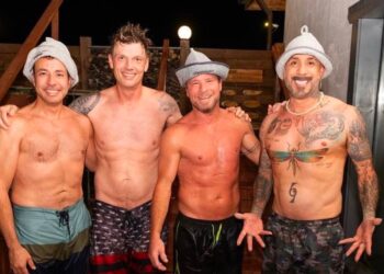 Backstreet Boys попарились в бане в Астане (ФОТО)