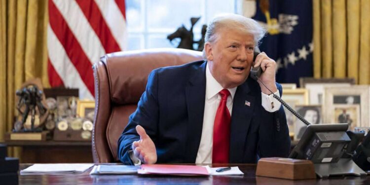 Трамп хочет позвонить Путину