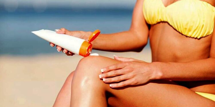 Таиланд вводит штрафы до 1,6 млн тенге за токсичные солнцезащитные кремы