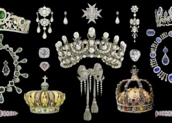 Украли украшение Наполеона: дерзкое ограбление произошло в Лувре