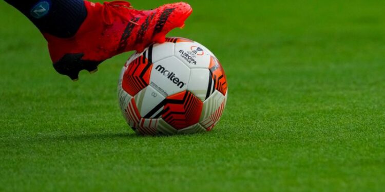 Футбольные клубы Казахстана могут оказаться в руках олигархов