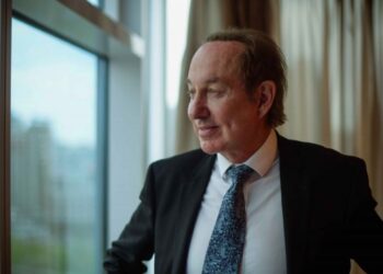 Где облажался Фостер? Анализ всех промахов и скандальных дел уходящего лидера