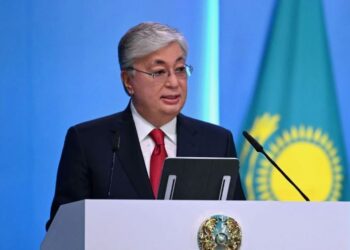 Касым-Жомарт Токаев поздравил казахстанцев с Днём Республики