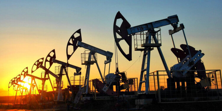 Нефть подорожала: США ввели санкции против нефтяных компаний России