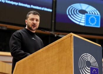 Война Украины с Россией: Зеленский заявил о невозможности территориальных уступок