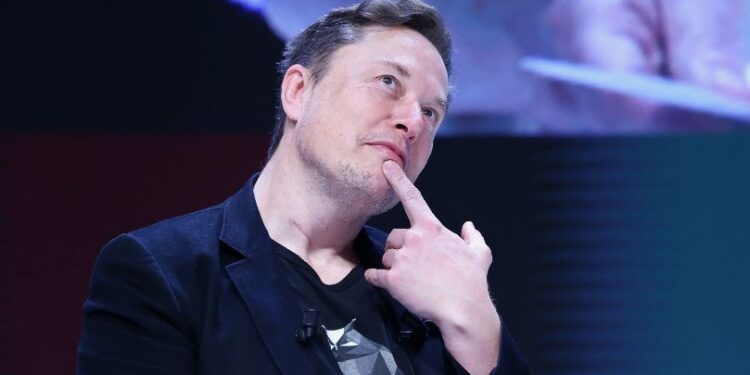 Илон Маск хочет 1 трлн долларов, а иначе покинет компанию Tesla