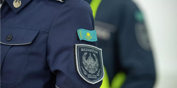 Сбежал из больницы: туркестанская полиция задержала подсудимого