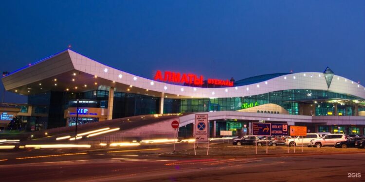 Крушение самолёта Bek Air: аэропорт Алматы требует от перевозчика почти 23 млн тенге