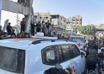 ХАМАС и Израиль освобождают заложников (ВИДЕО)