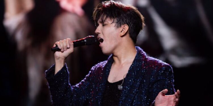 Димаш Кудайберген покорил Мексику после триумфа в Нью-Йорке (ВИДЕО)