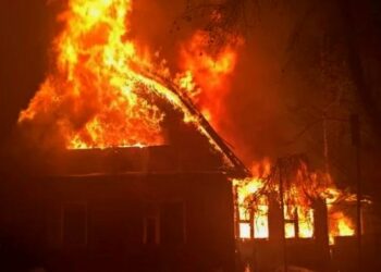 Мужчина погиб, спасая семью при пожаре в Павлодарской области