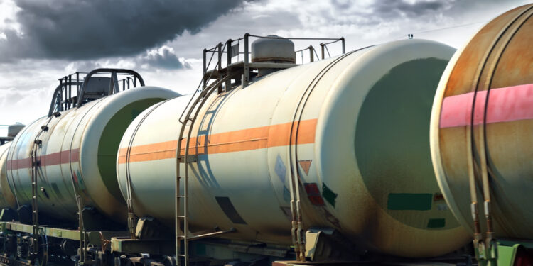 Казахстан продлил запрет на вывоз сжиженного нефтяного газа