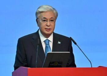 Юбилей компании «Лукойл»: Токаев отметил её роль в укреплении отношений между Казахстаном и Россией